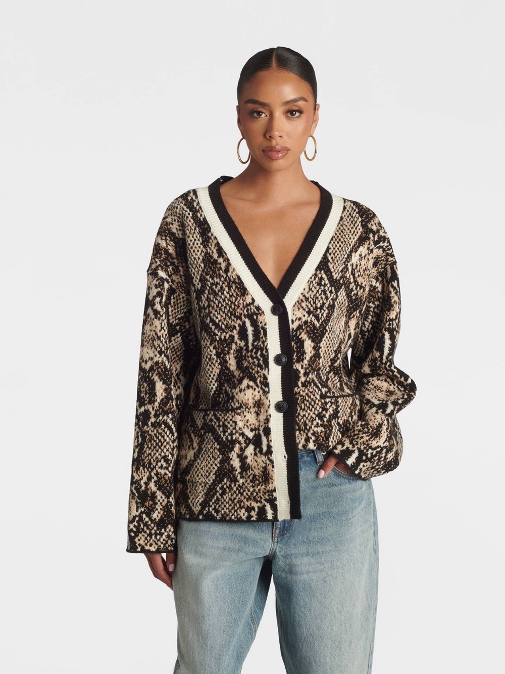 NWT KBB by KAHLANA Women's Snake Print 'The Slouchy
Cardigan Sweater' - Brown XS